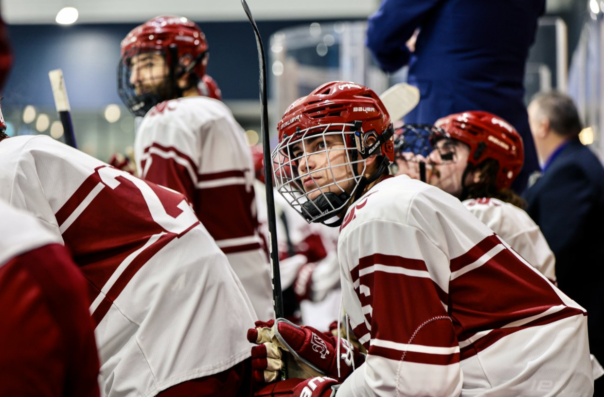 Men's Ice Hockey 8